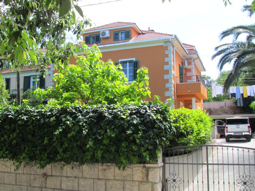 Apartment Bacvice Holiday Split Exterior foto